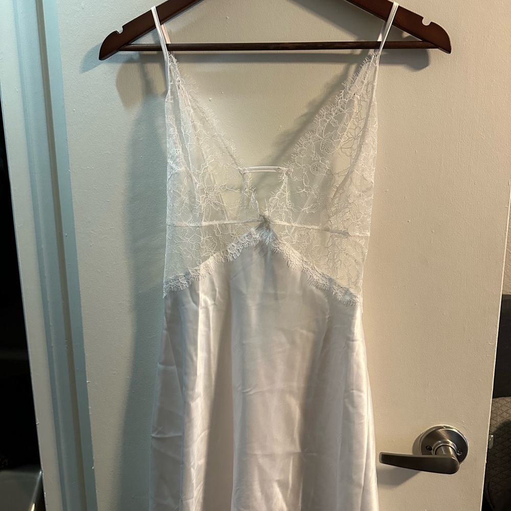 Victoria's Secret White Lace & Satin Slip Chemise
